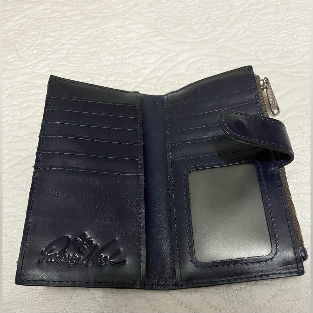 PATRICIA NASH NAZARI Blue & Cream Paisley Print leather wallet NWOT - Picture 5 of 5